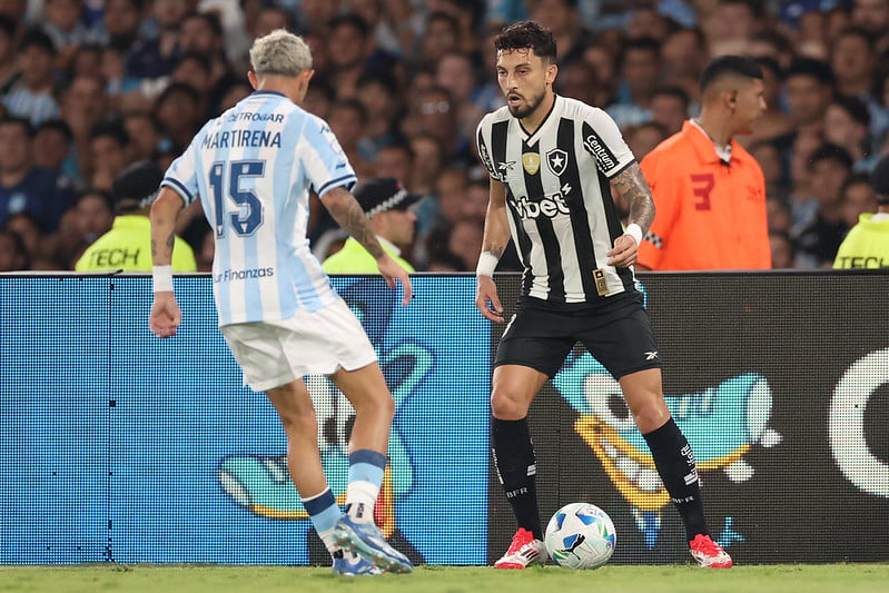 O Botafogo saiu derrotado por 2 a 0 na 1ª partida entre as duas equipes. Vietto e Martínez fizeram os gols. Foto: Vitor Silva/Botafogo