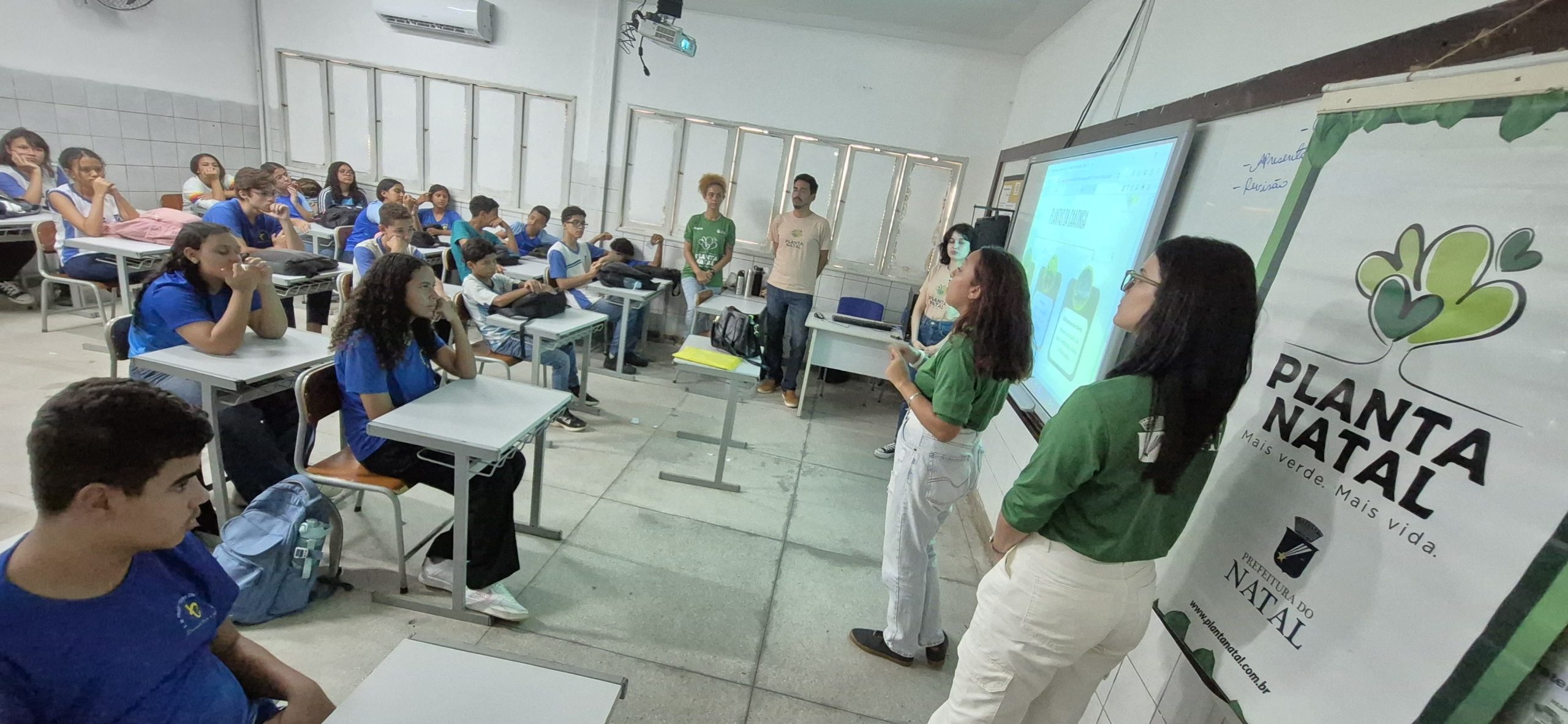 Planta Natal celebra o Dia da Caatinga com gincana educativa em escola da zona Norte