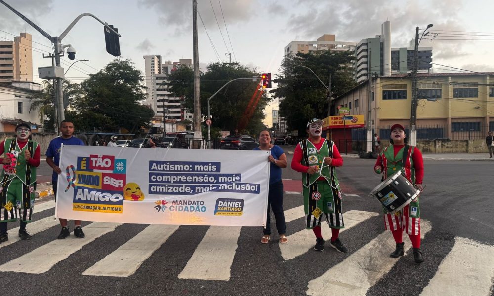 Blitz e entrega de Selo “Autista a Bordo” encerram campanha voltada a pessoas com TEA