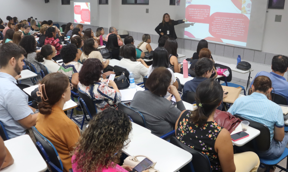 Semana do Bebê: palestra aborda cuidados integrais na primeira infância