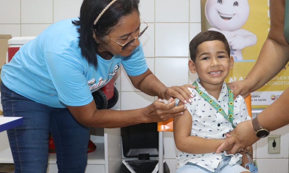 Imunização contra a Influenza e atualização de caderneta vacinal marcam o Dia D em Natal